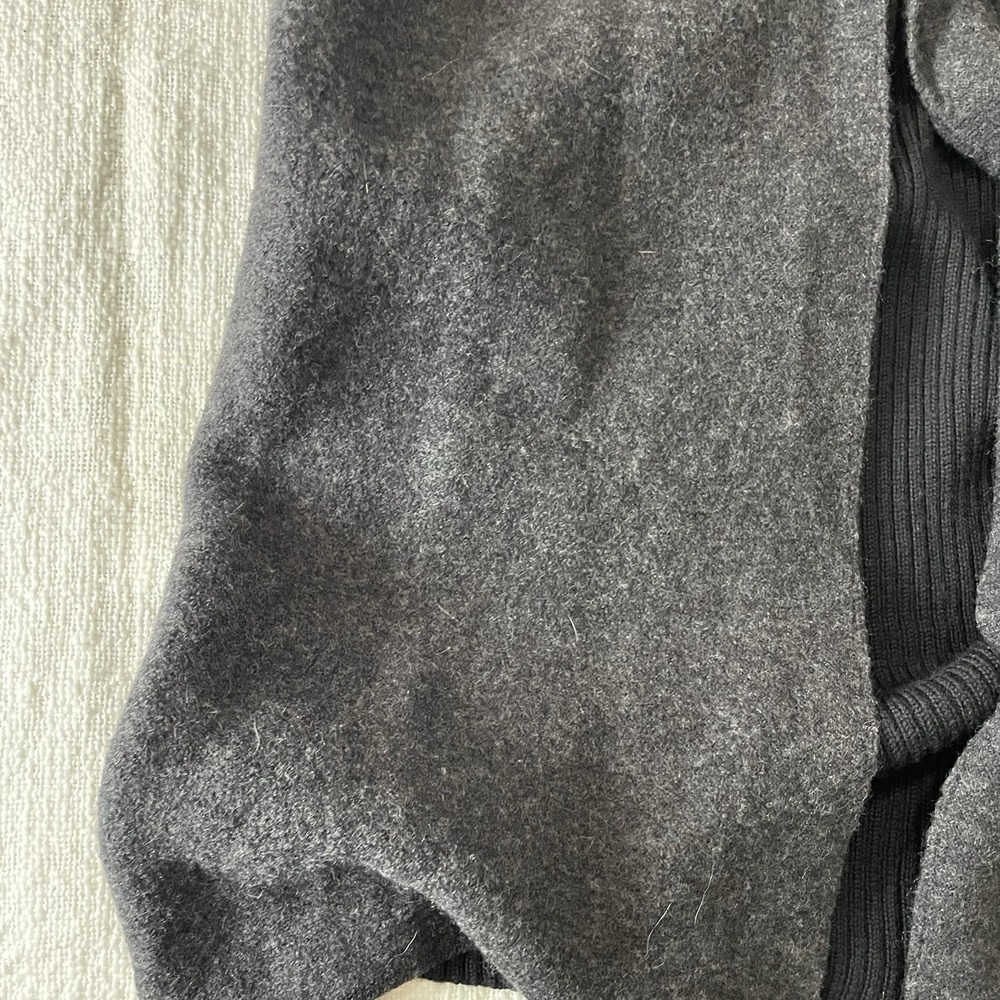 Tahari Sweater Vest Womens Large Charcoal Gray Wool Cardigan Academia Heritage - Picture 5 of 9
